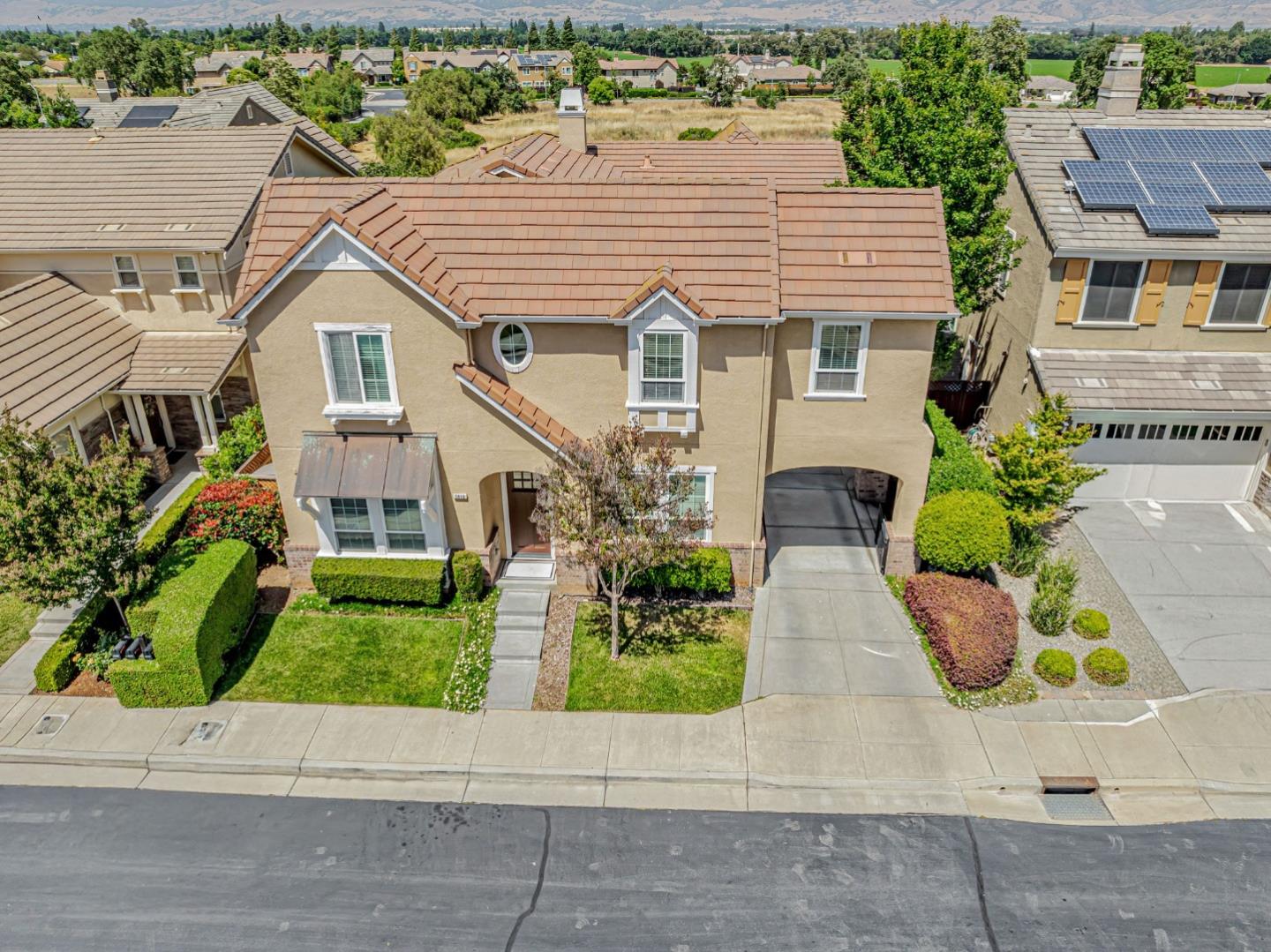 5812 Cajon WAY