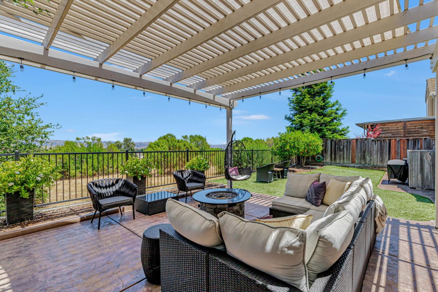 5812 Cajon WAY