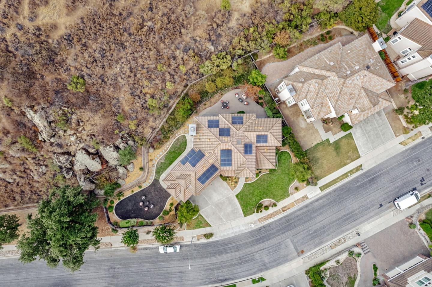 6565 Stonehill Drive