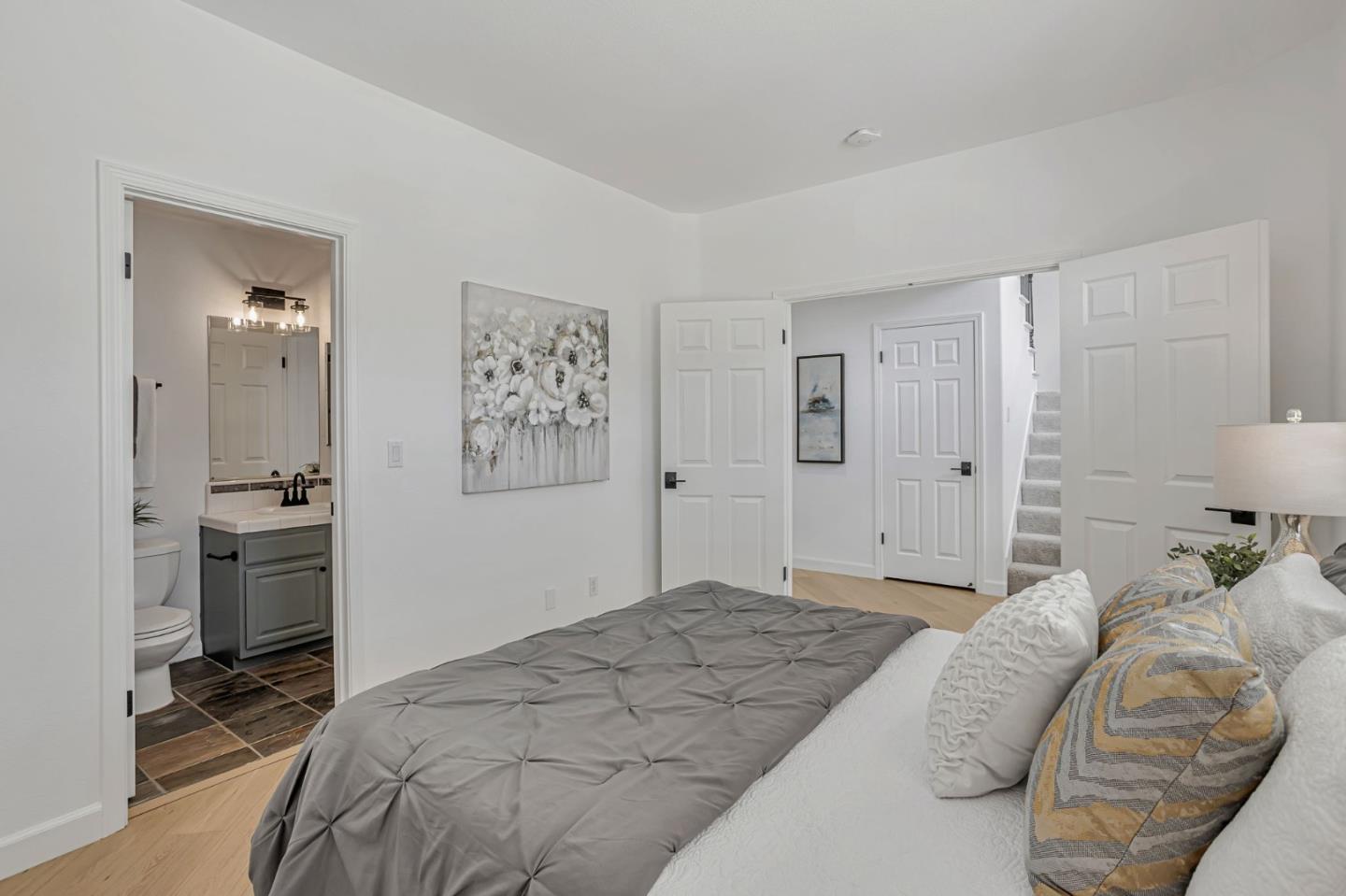 6565 Stonehill Drive