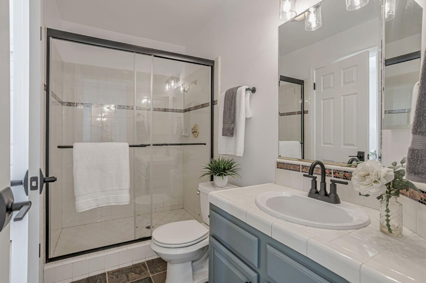 6565 Stonehill Drive