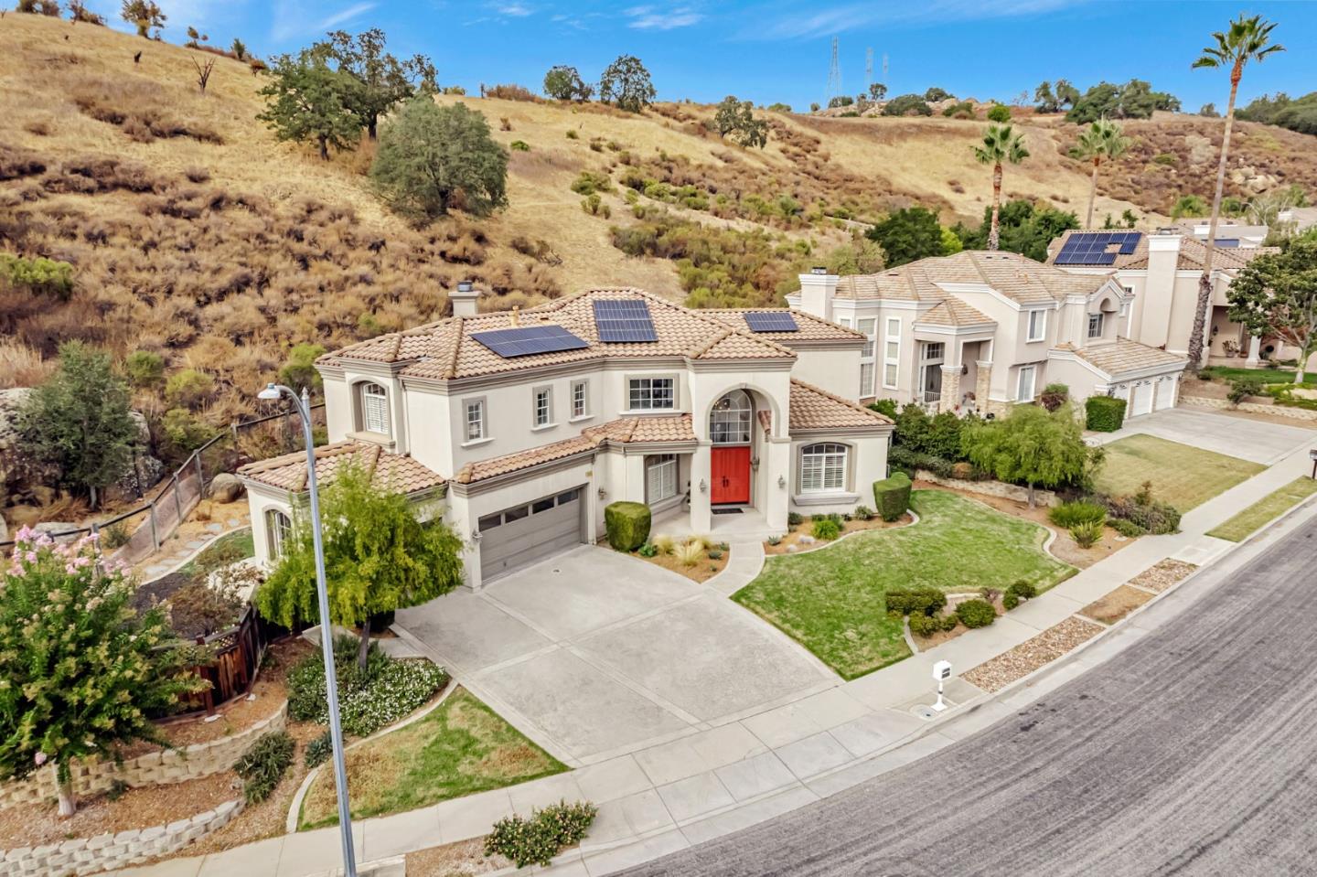 6565 Stonehill Drive