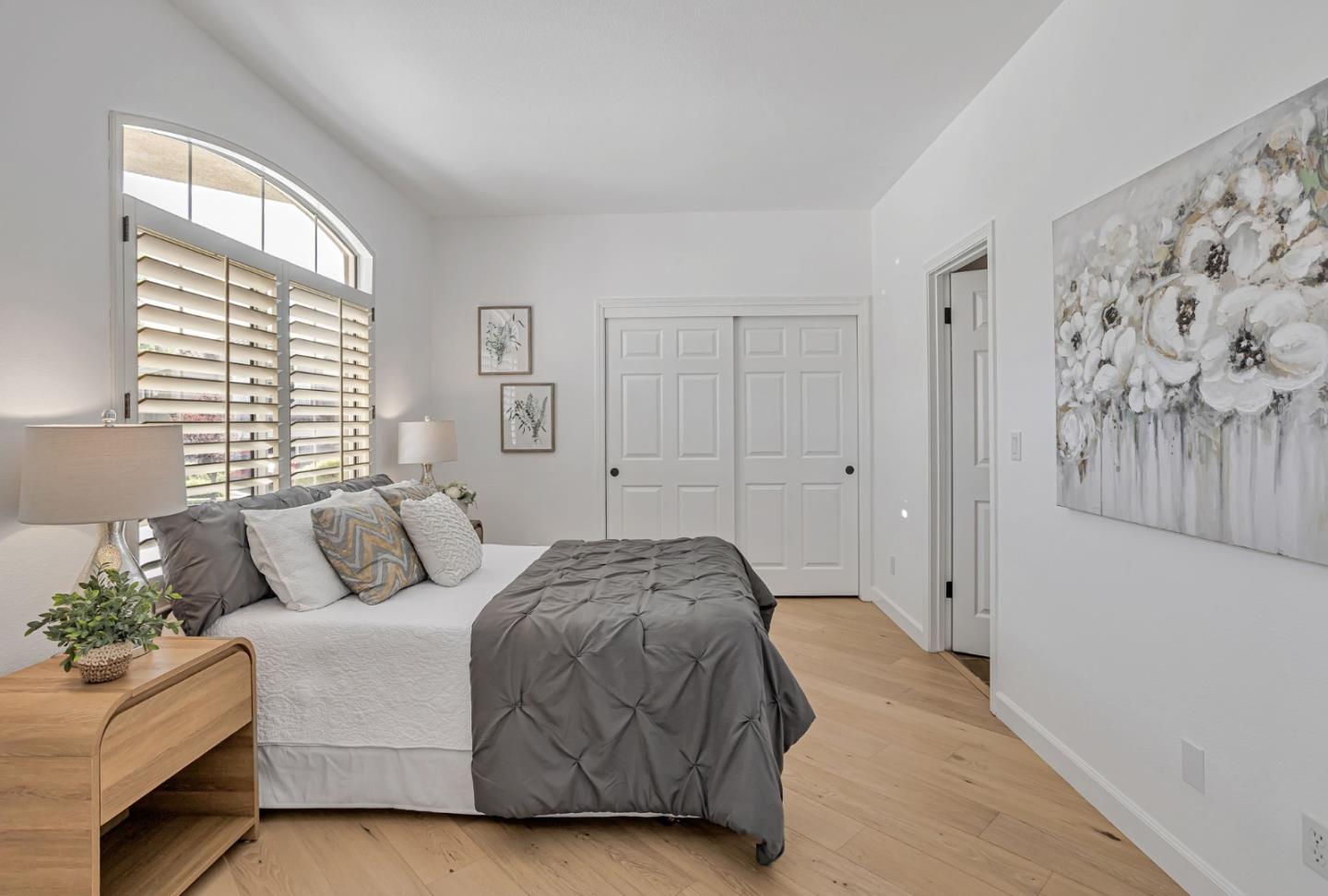 6565 Stonehill Drive