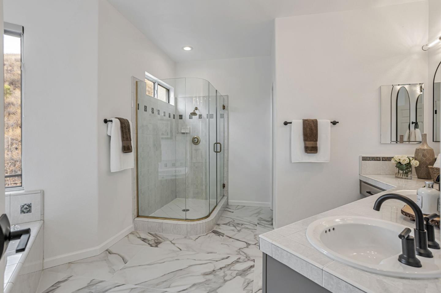 6565 Stonehill Drive