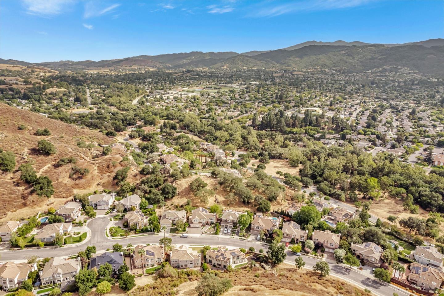 6565 Stonehill Drive