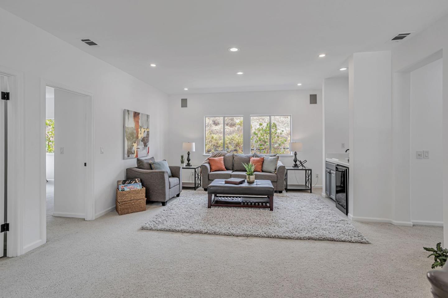 6565 Stonehill Drive