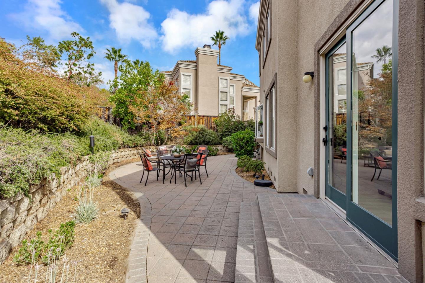 6565 Stonehill Drive