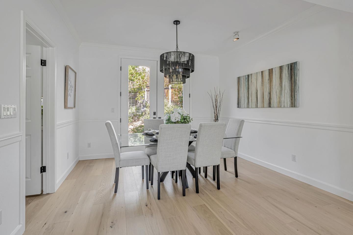 6565 Stonehill Drive