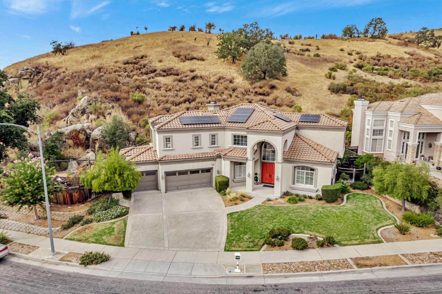 6565 Stonehill Drive