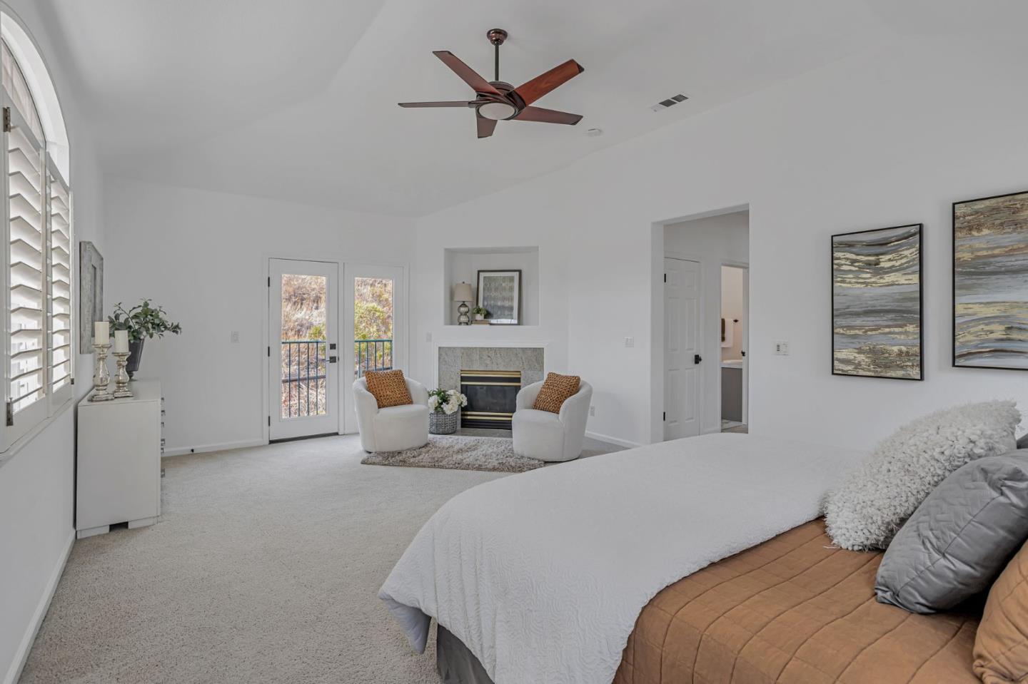 6565 Stonehill Drive