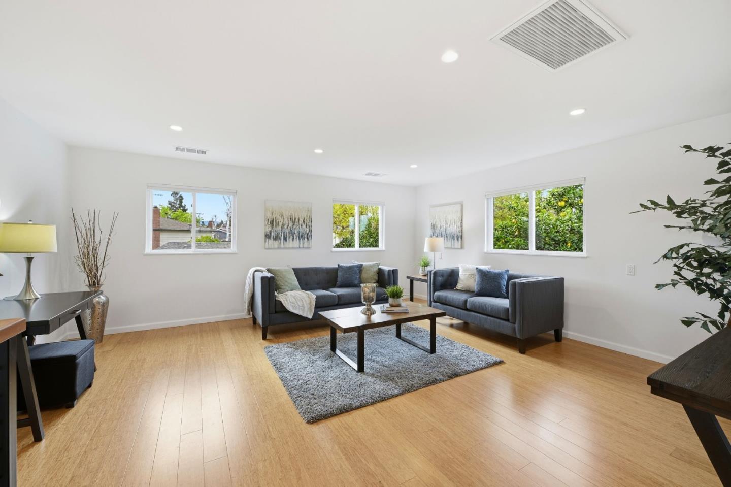 2784 Doverton Square