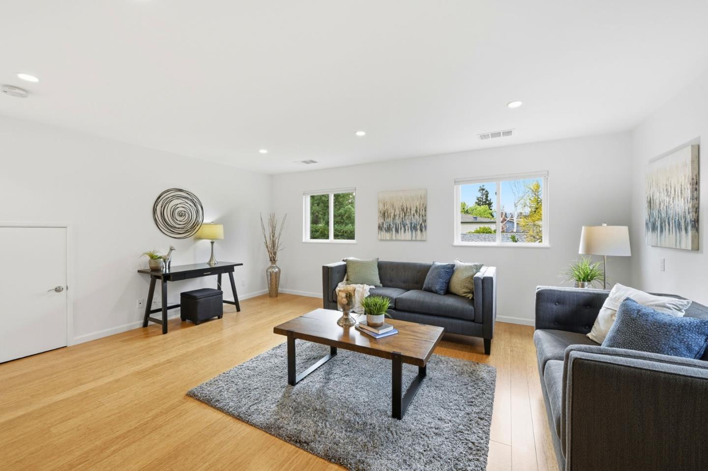 2784 Doverton Square