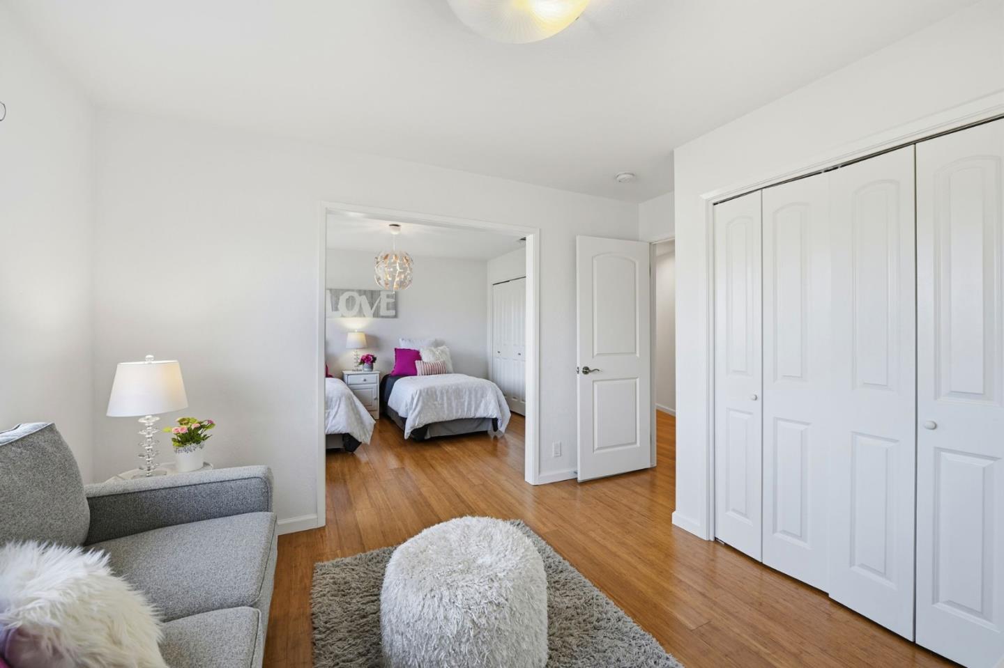 2784 Doverton Square