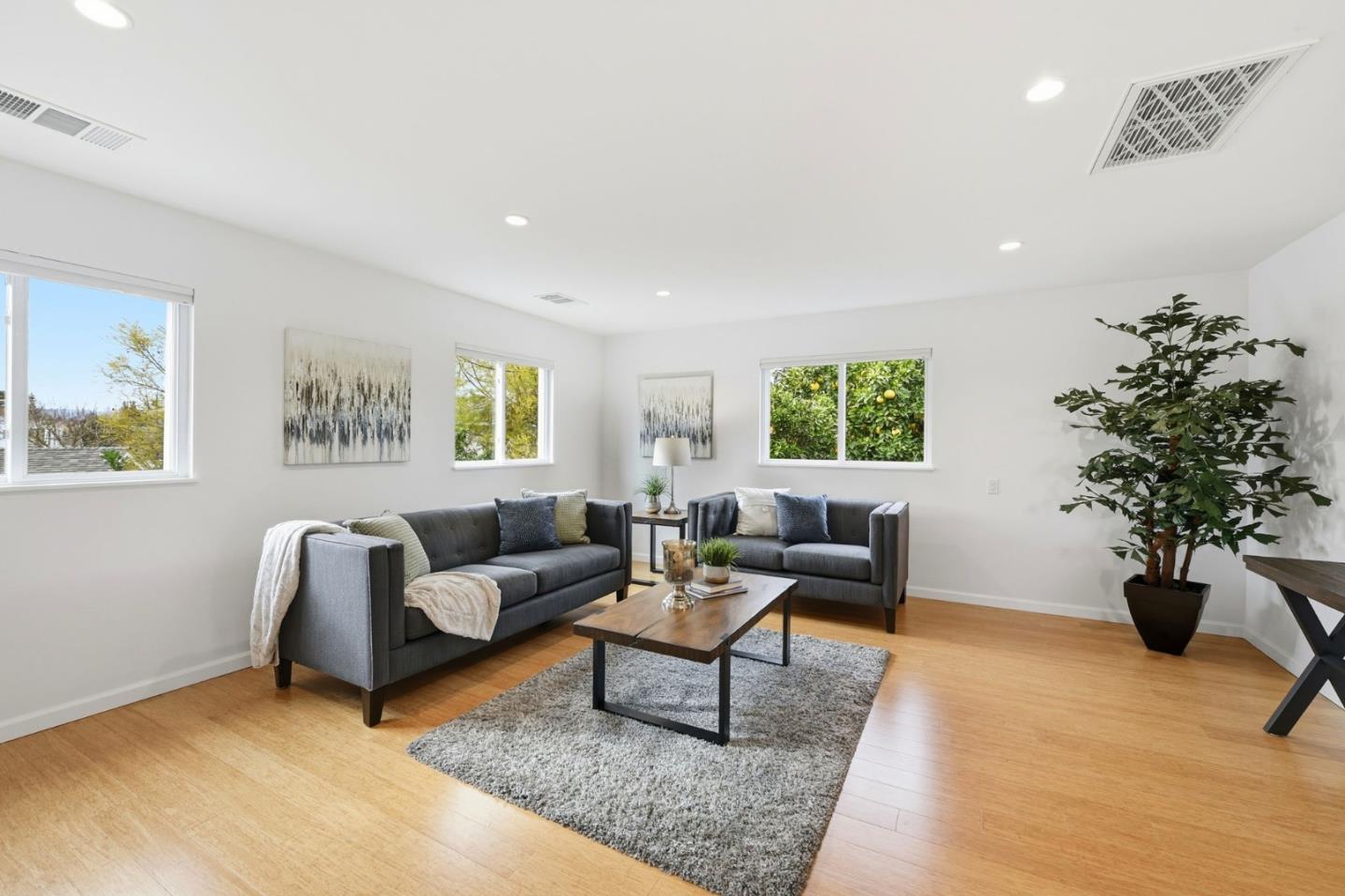 2784 Doverton Square