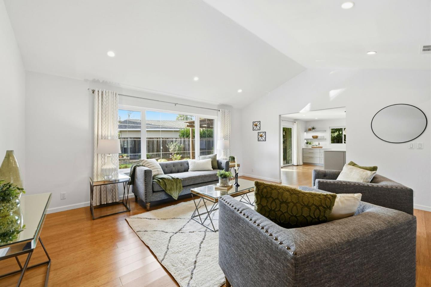 2784 Doverton Square