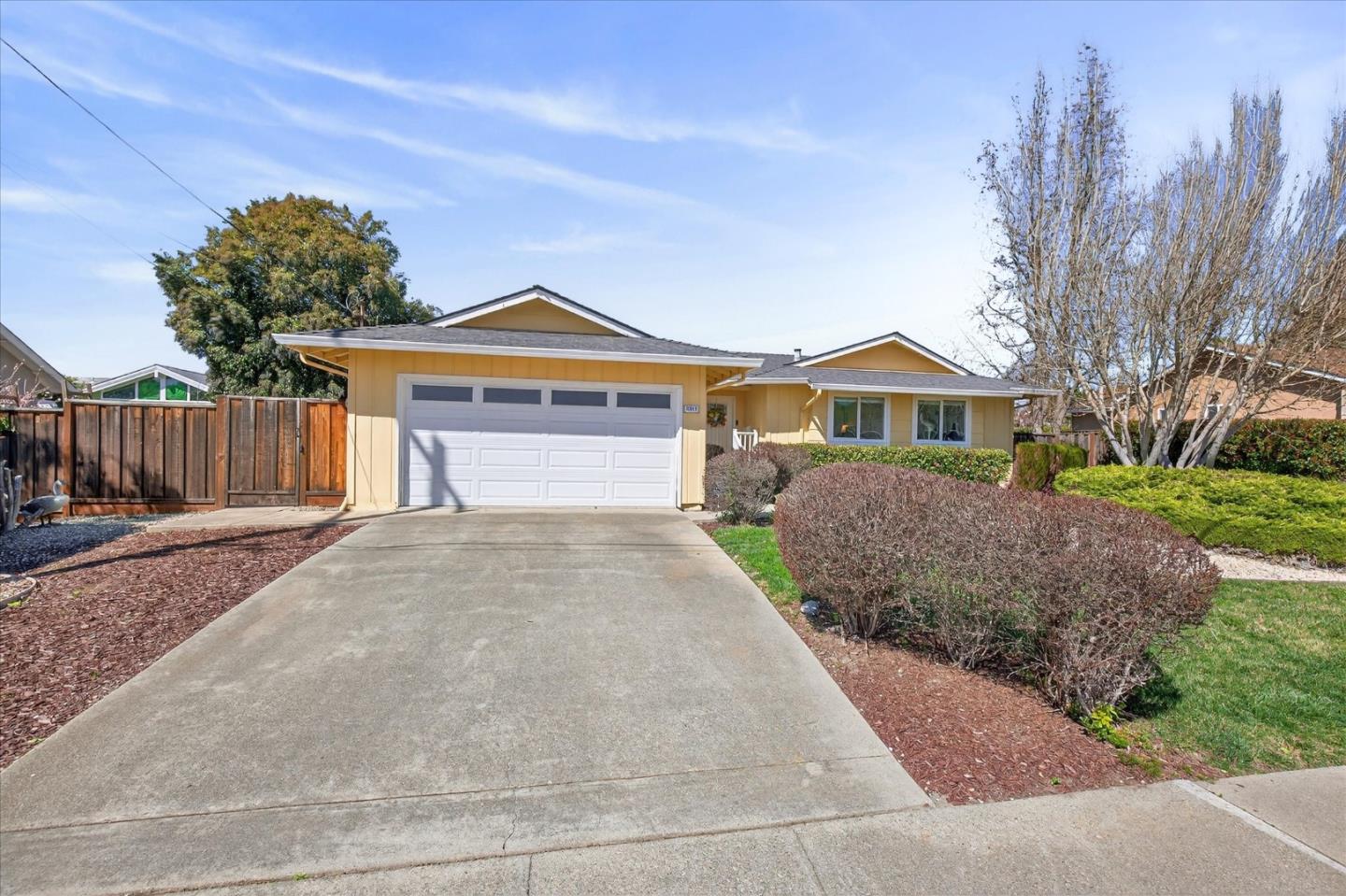 9049 Craydon Circle