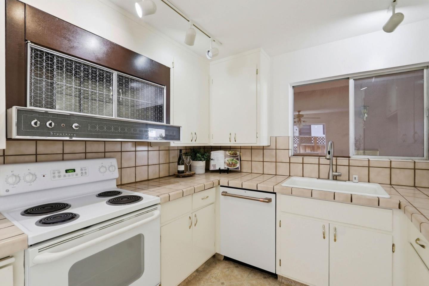 5948 Royal Ann Drive