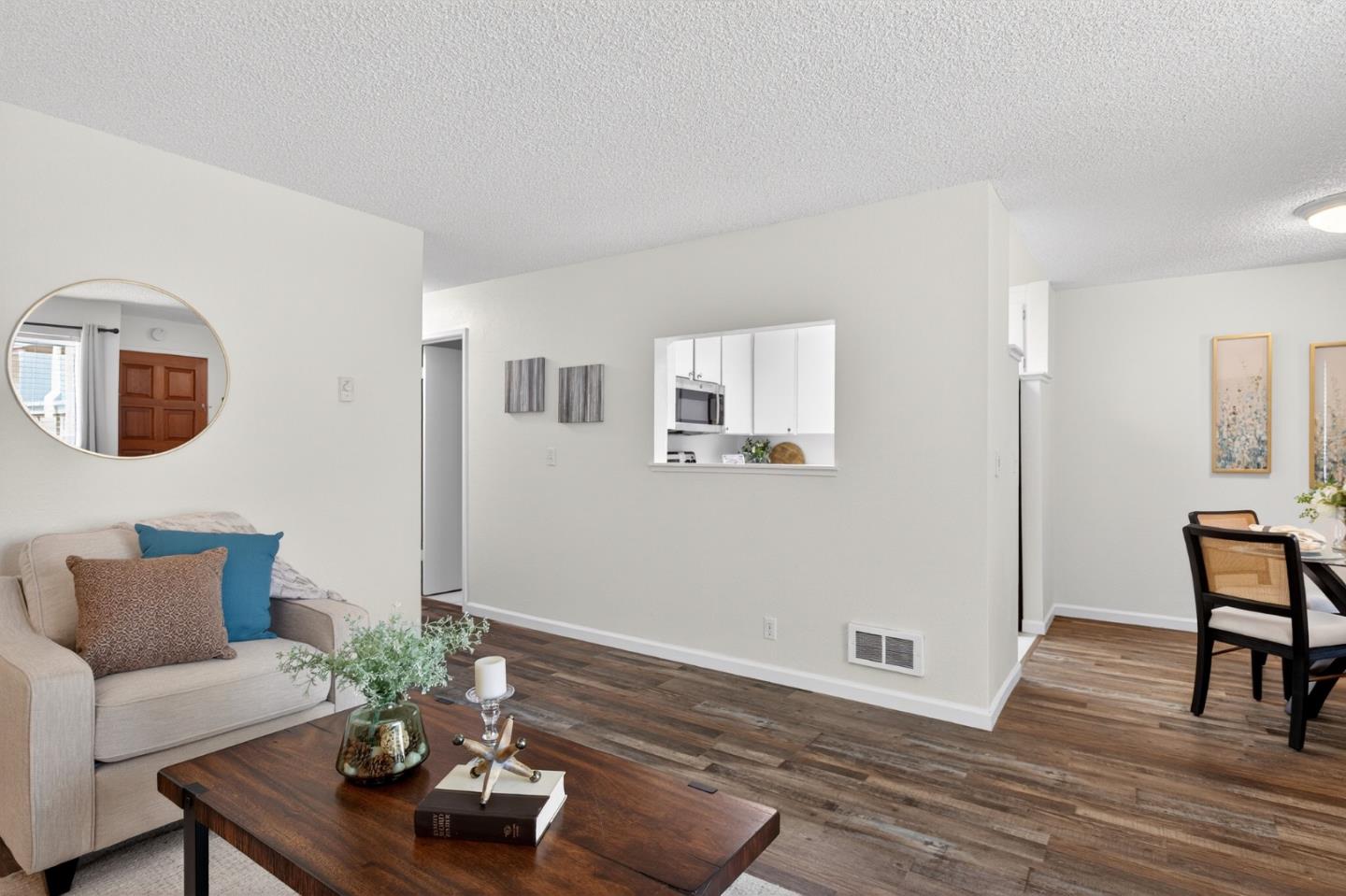 2865 South Bascom Avenue 909