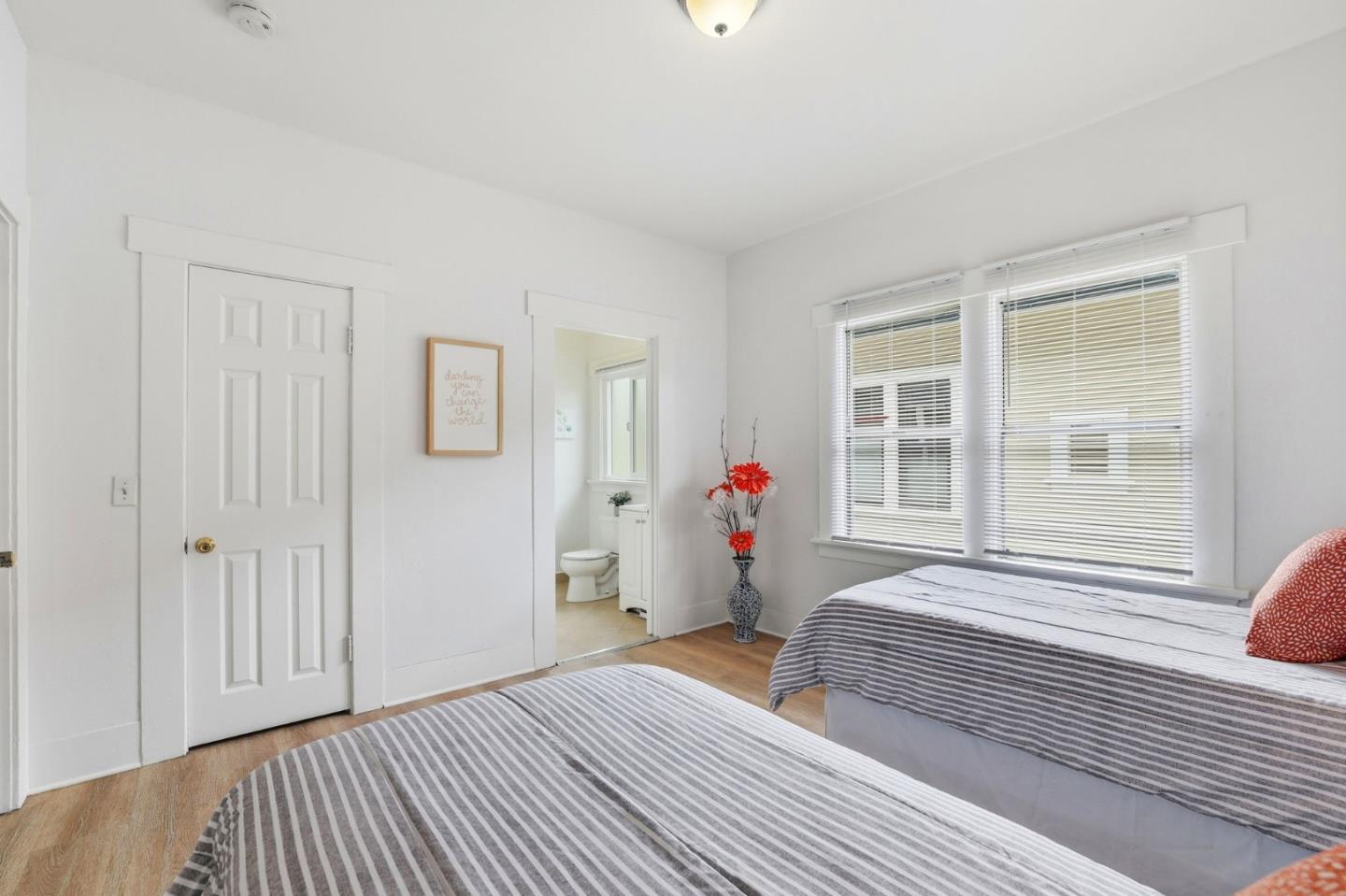 287 North 10th Street