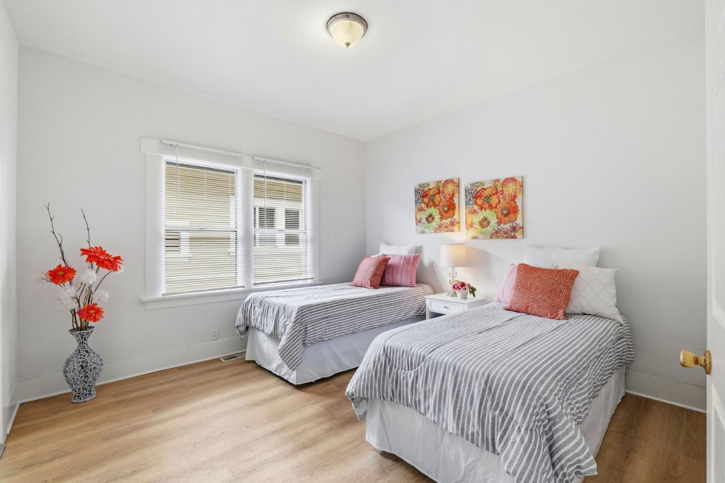 287 North 10th Street