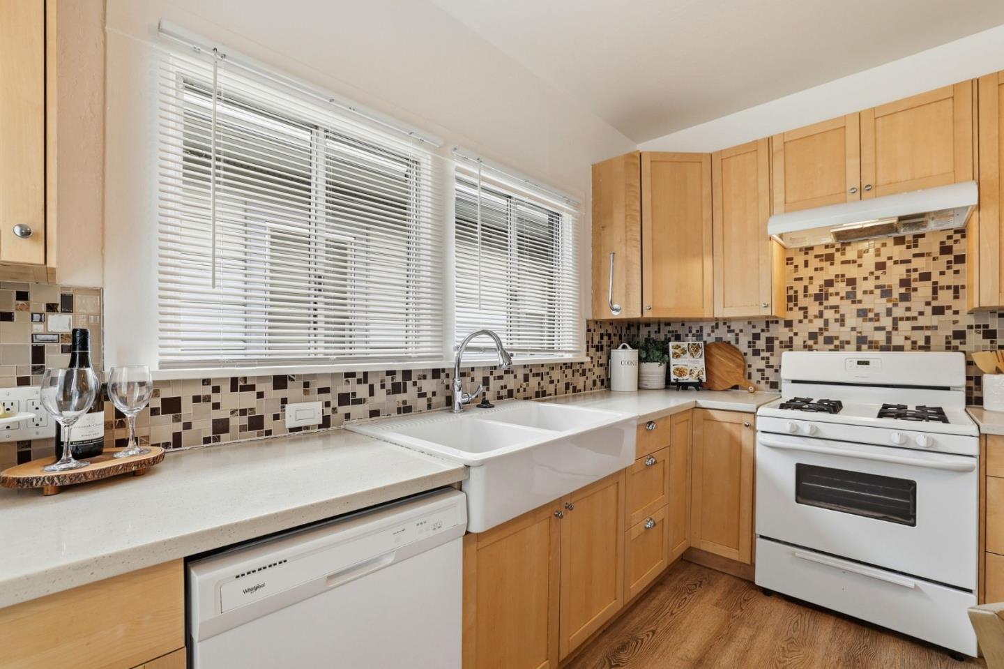 287 North 10th Street