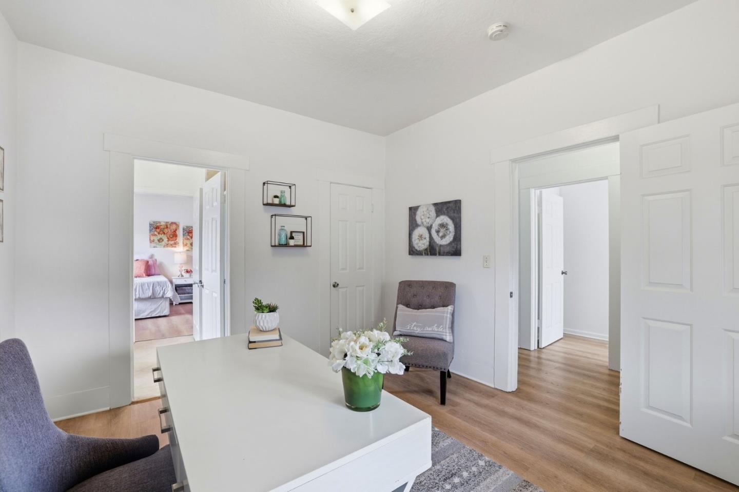 287 North 10th Street