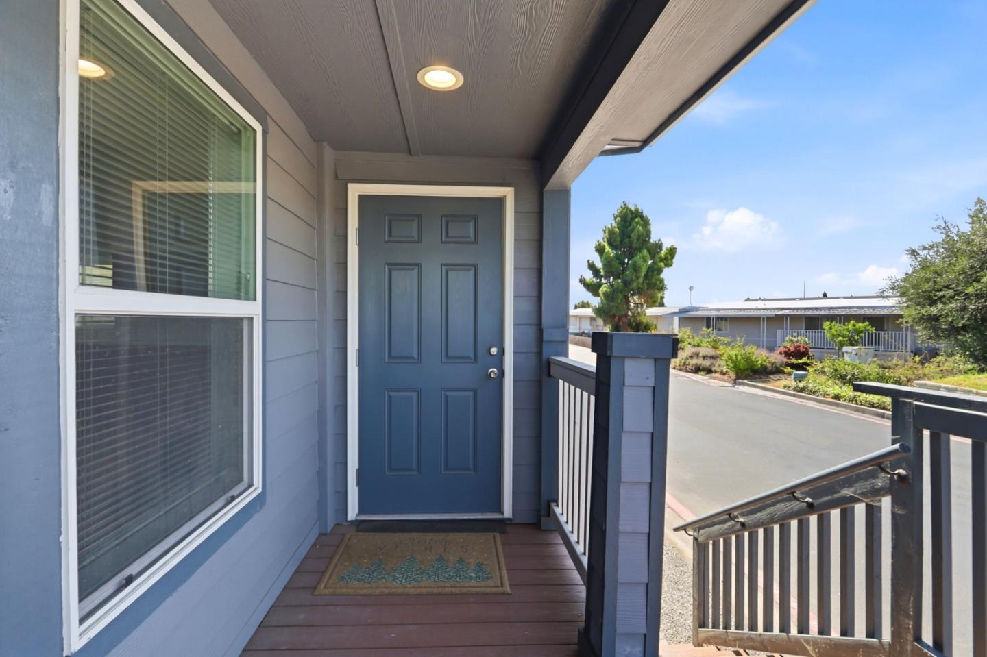 2052 Gold Street Unit: 7