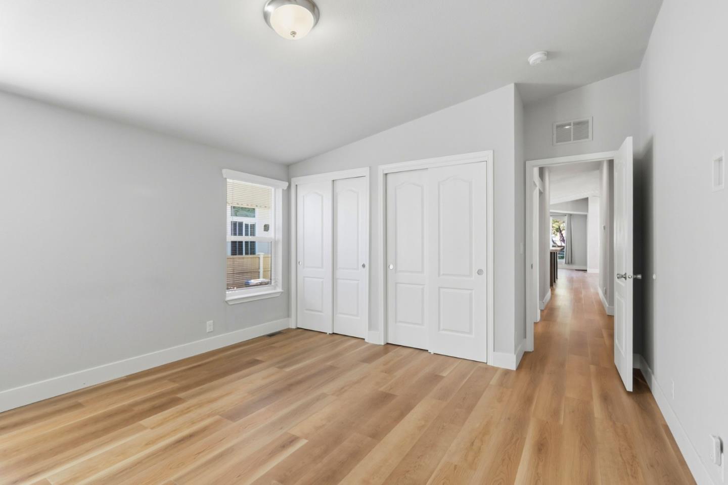 2052 Gold Street Unit: 7