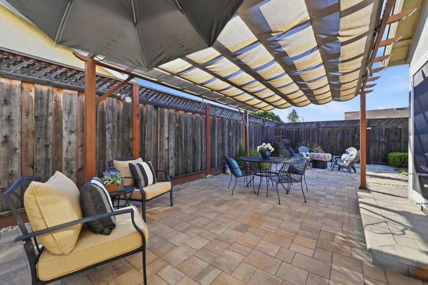 763 Stardust LN