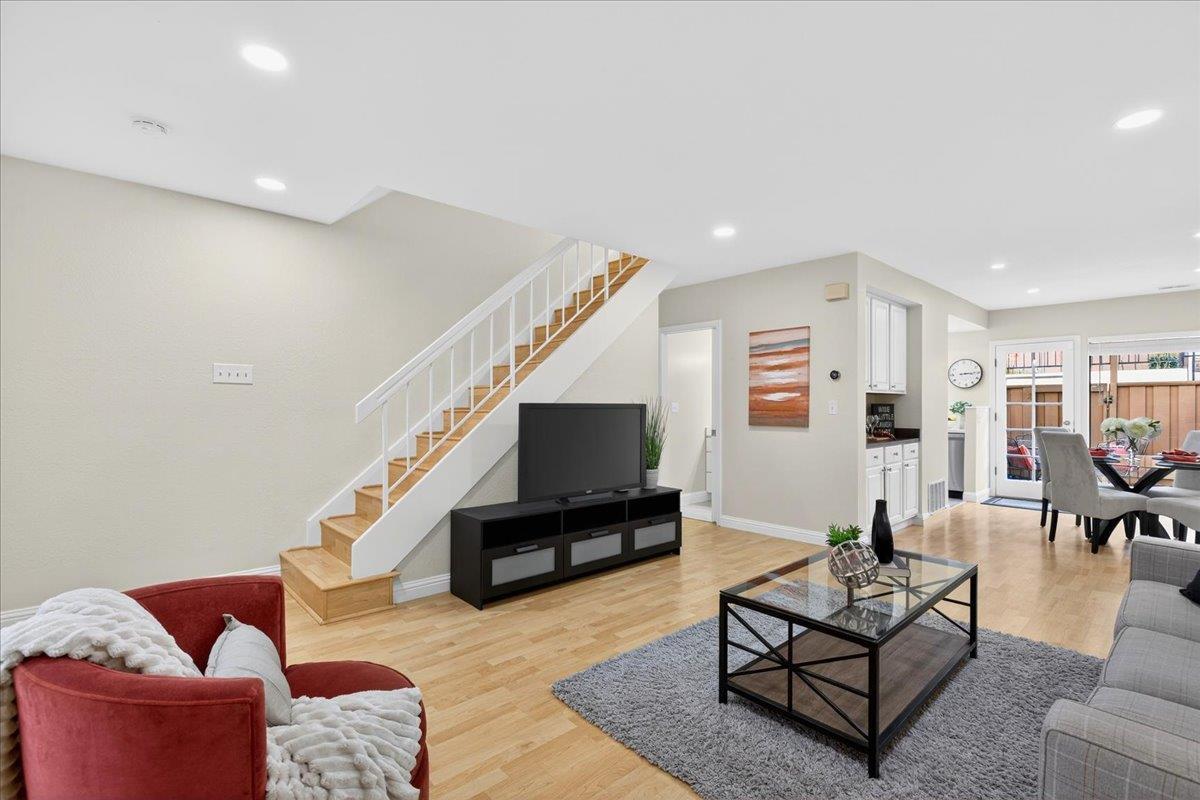 582 Pimlico Court