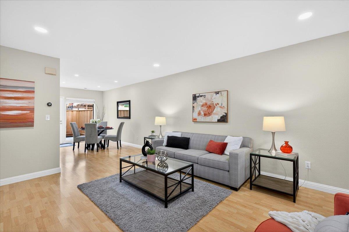 582 Pimlico Court