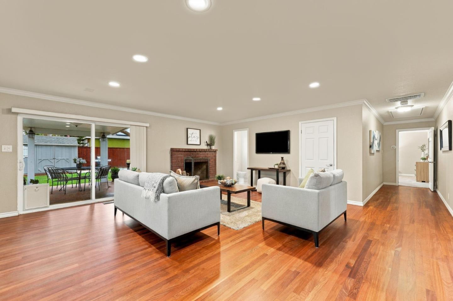 136 Pleasant Ridge AVE