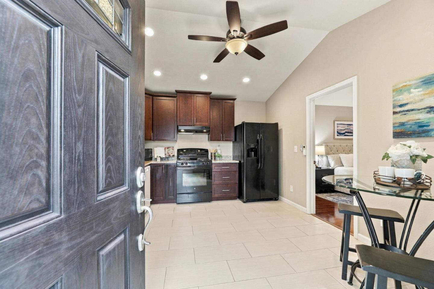 136 Pleasant Ridge AVE