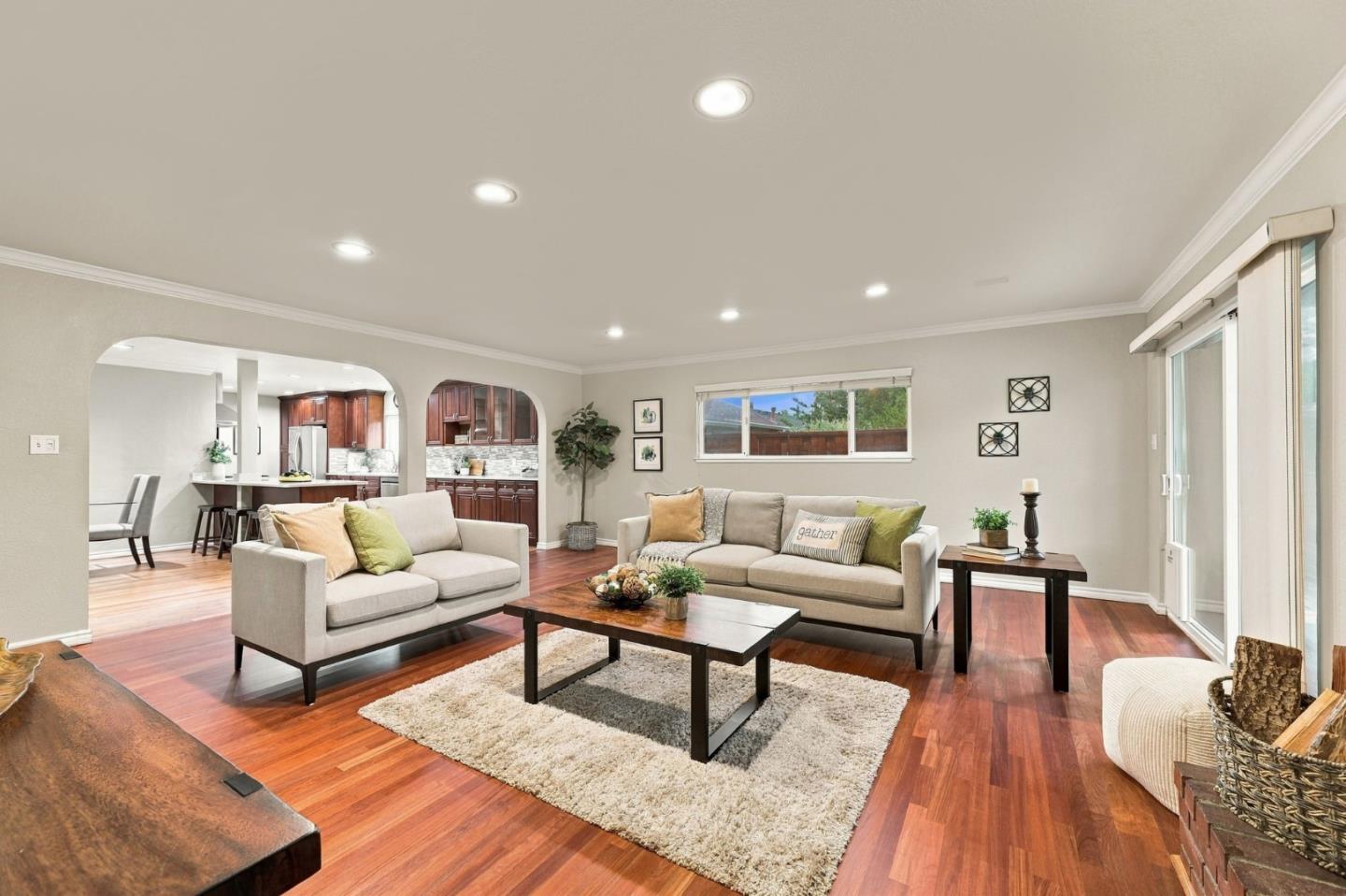 136 Pleasant Ridge AVE