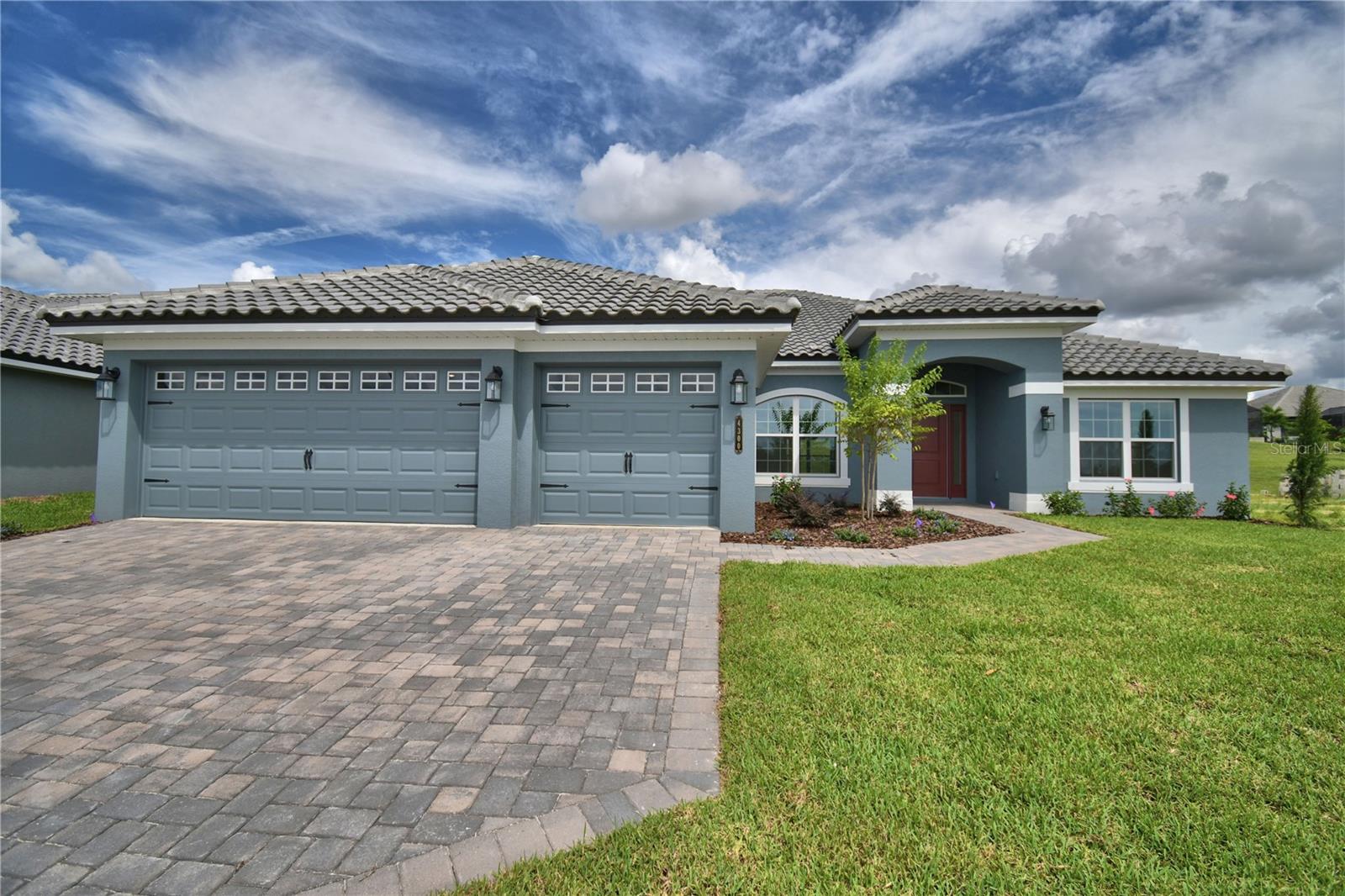 4300 JULIANA LAKE DR
