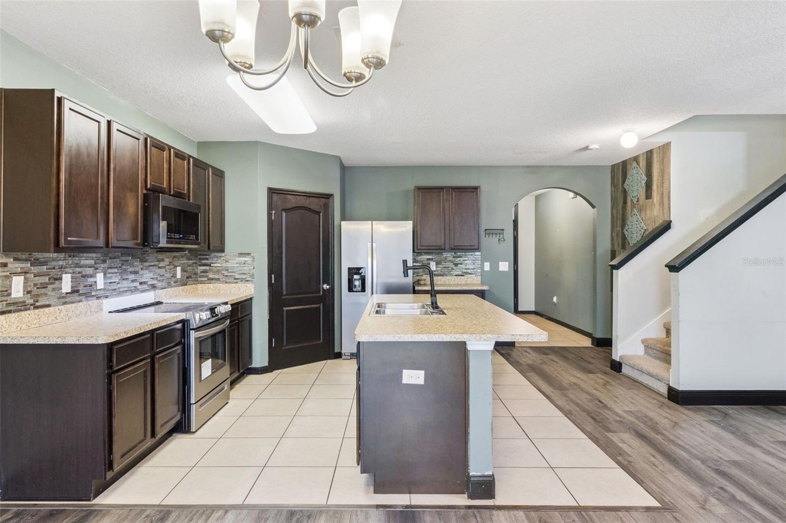 6115 GREY HERON DR