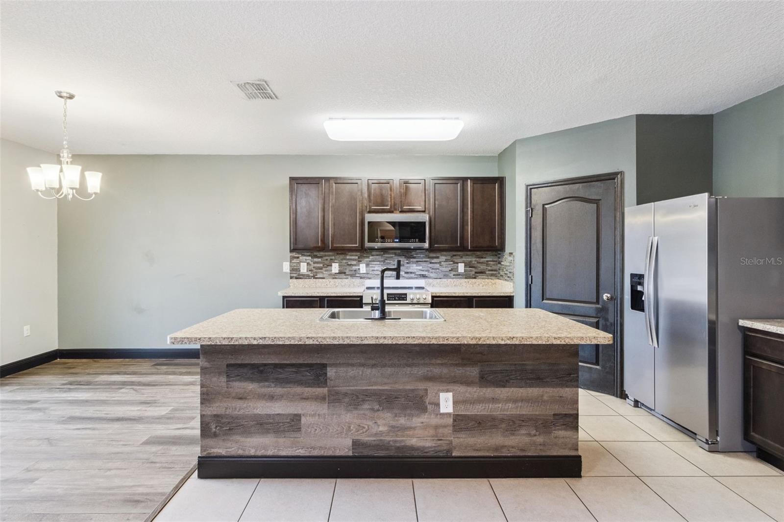 6115 GREY HERON DR