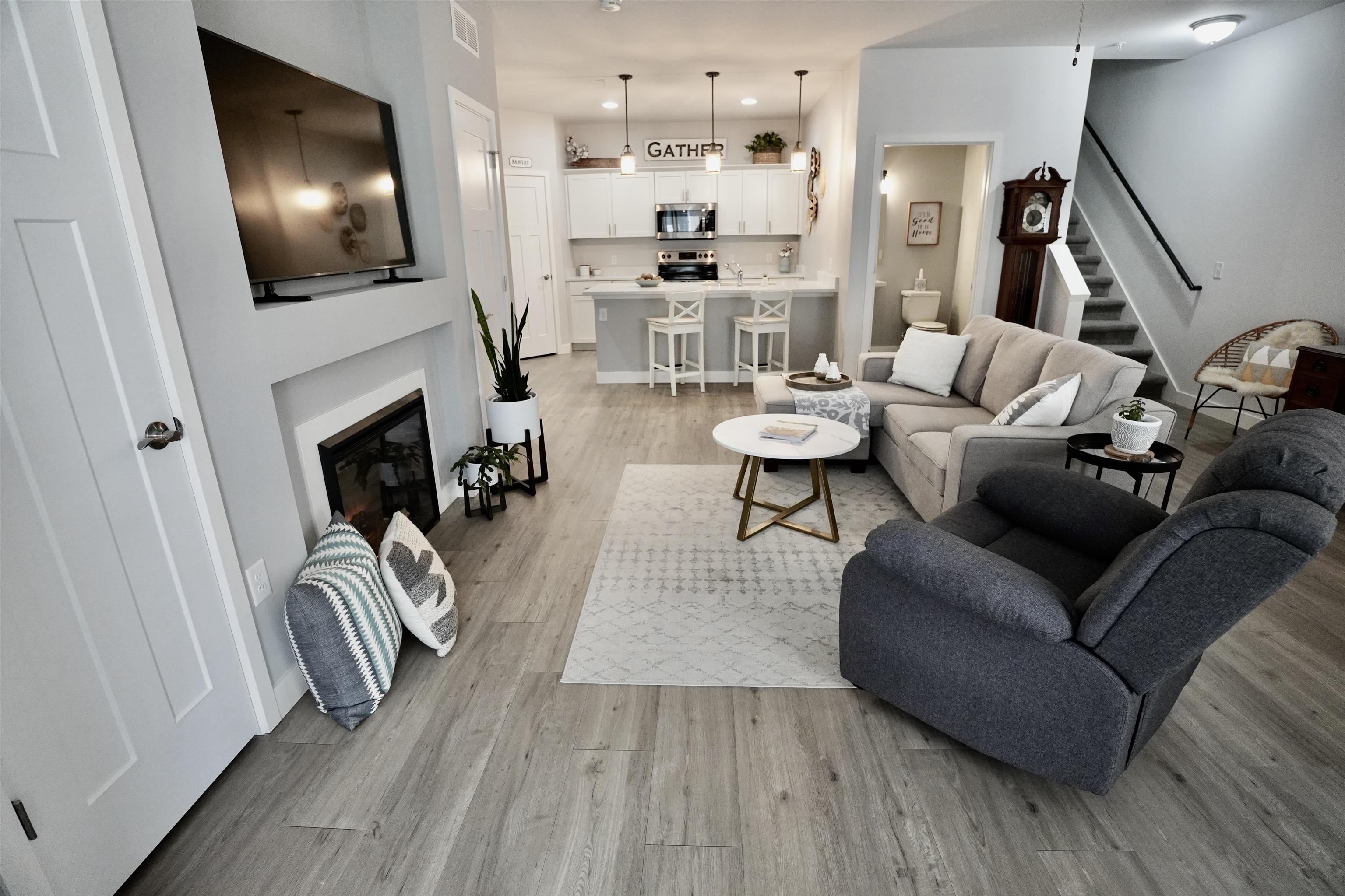 1705 N Windsor Avenue