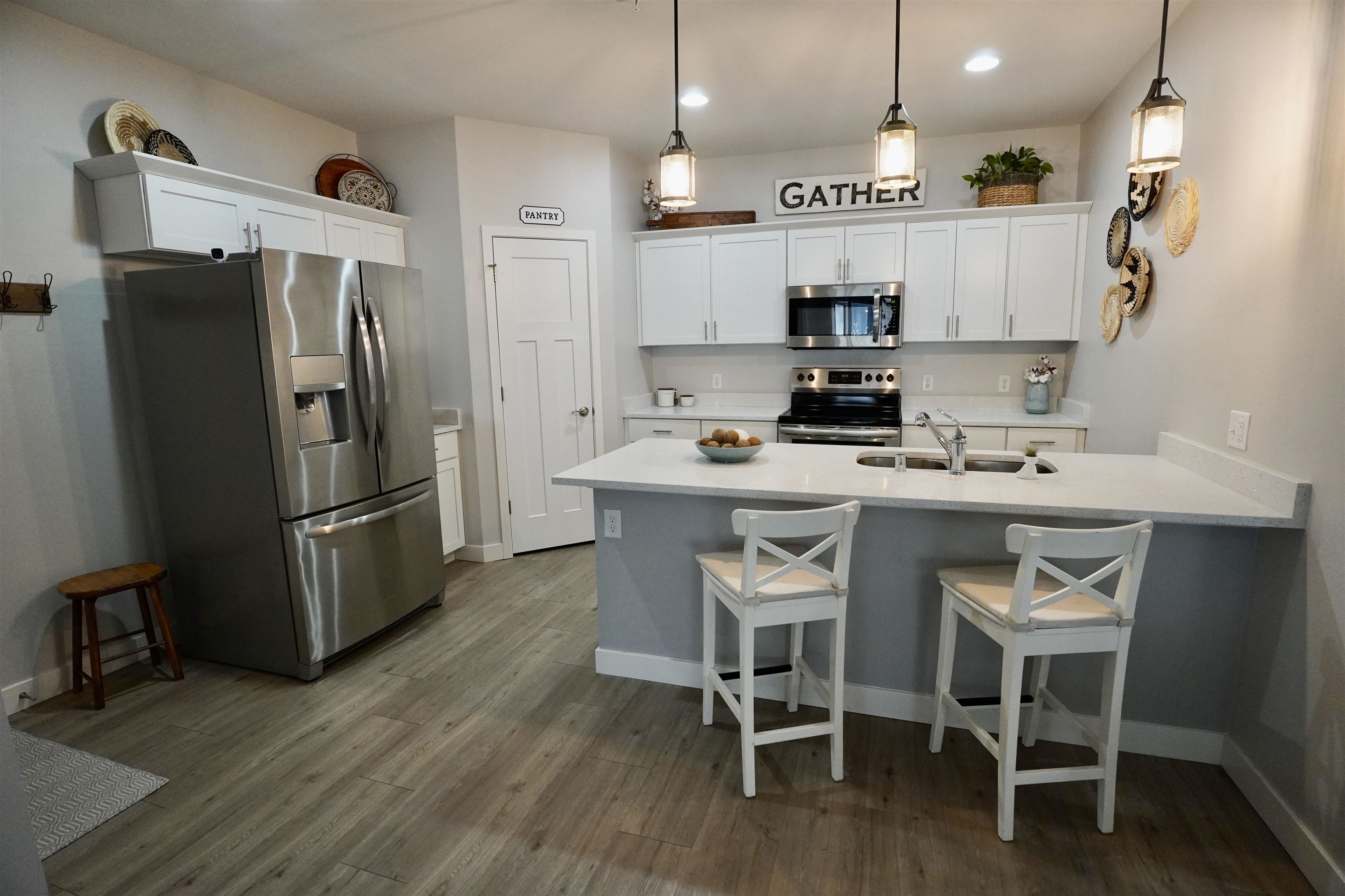 1705 N Windsor Avenue