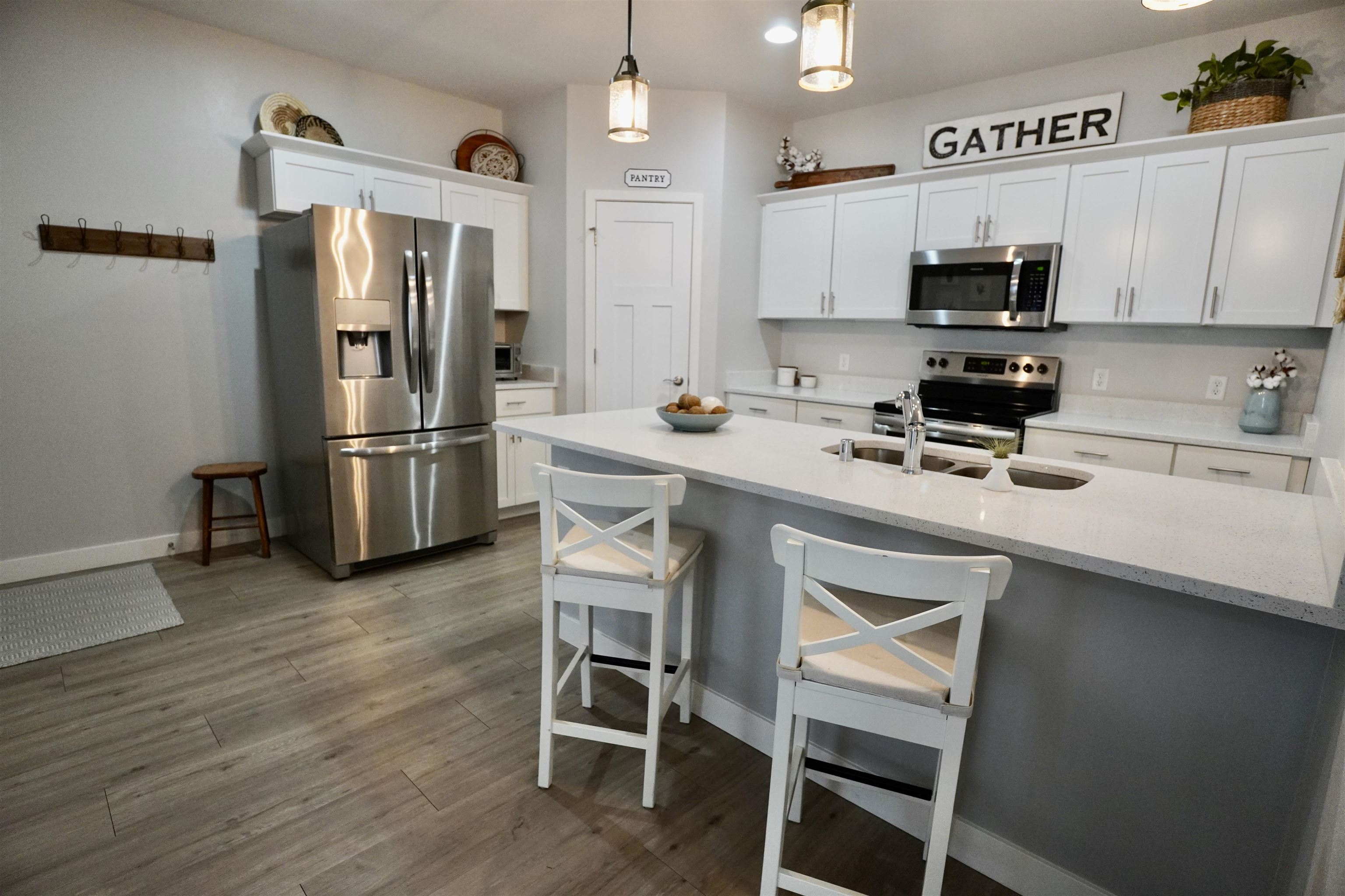 1705 N Windsor Avenue