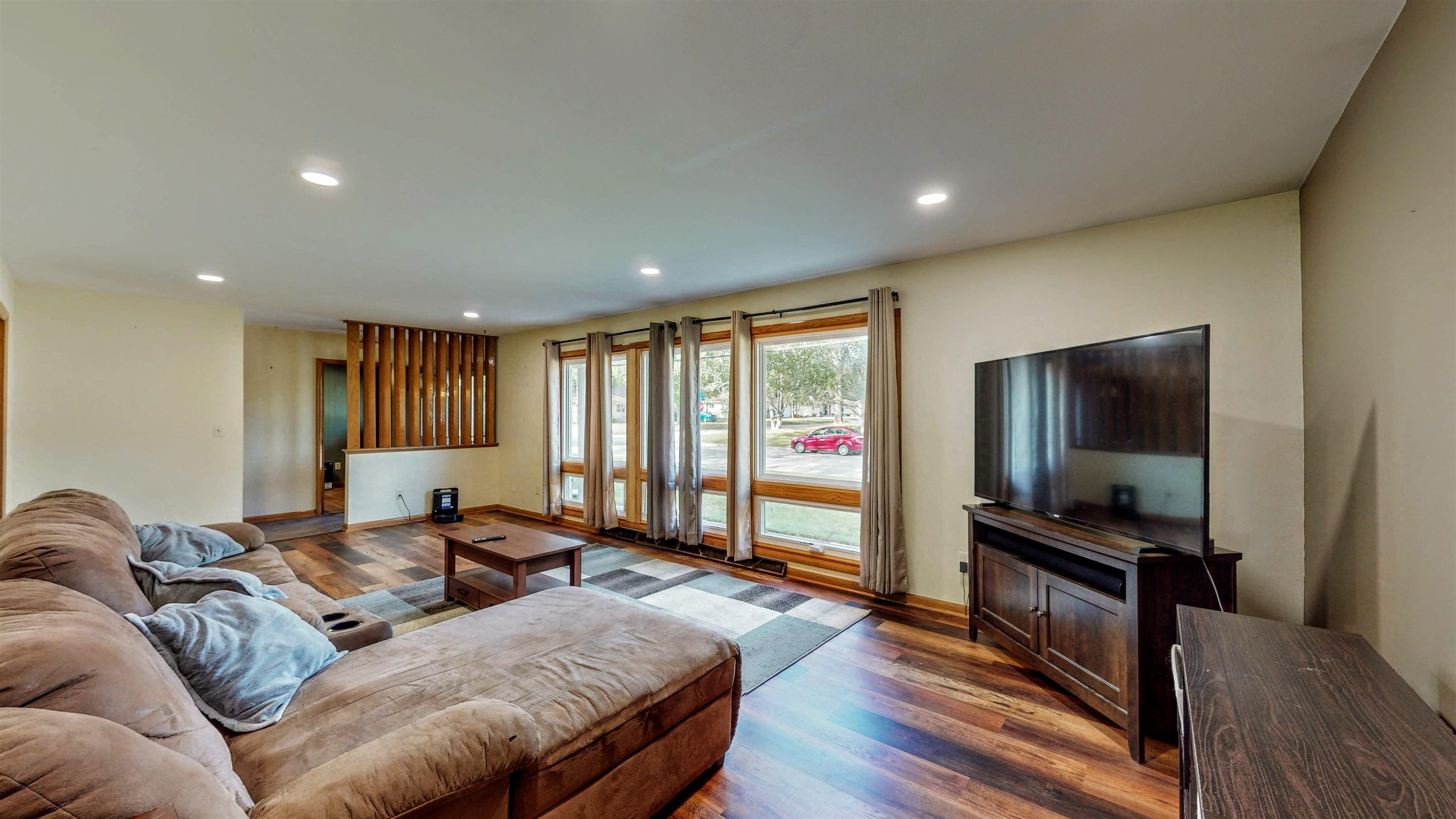 460 Streator Lane