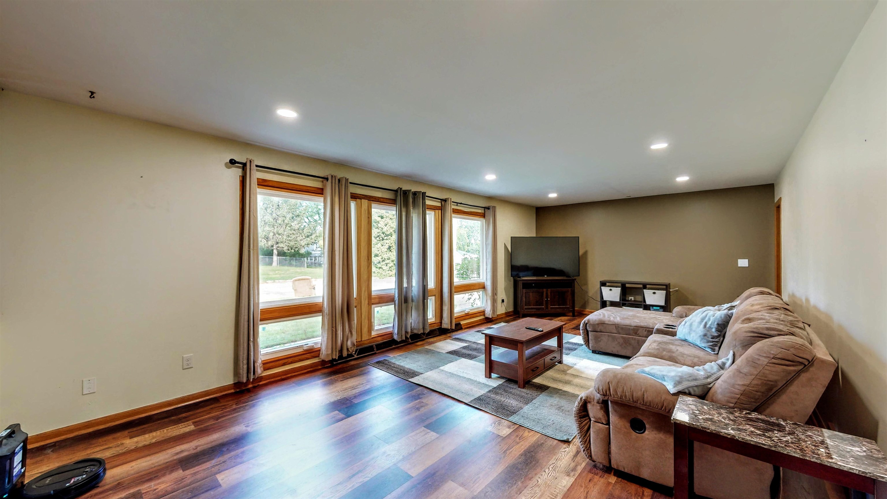 460 Streator Lane