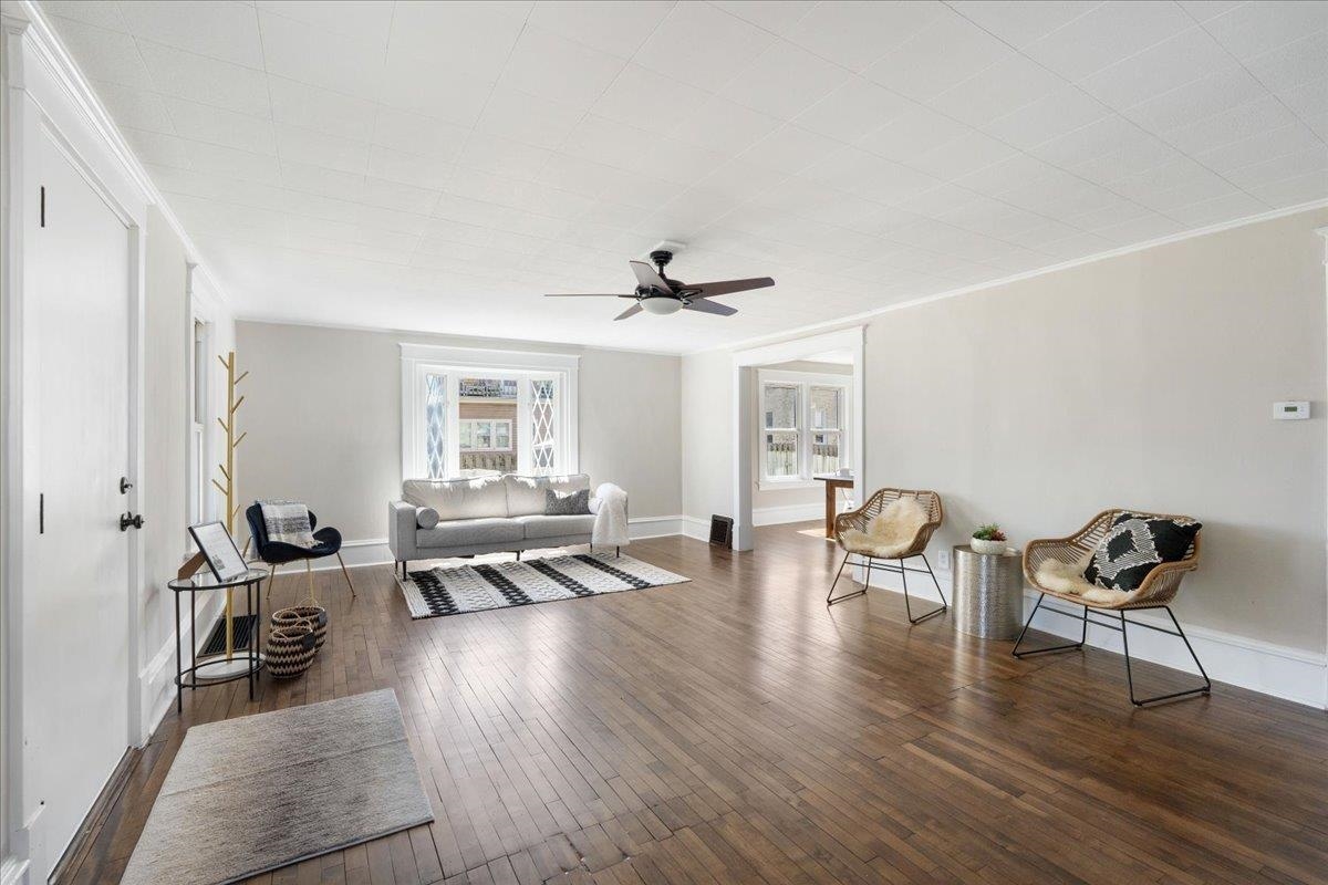 216 S Madison Street