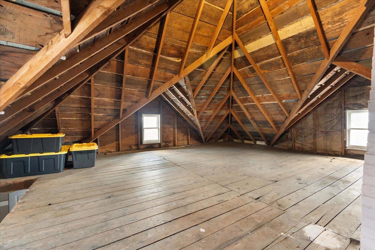 216 S Madison Street