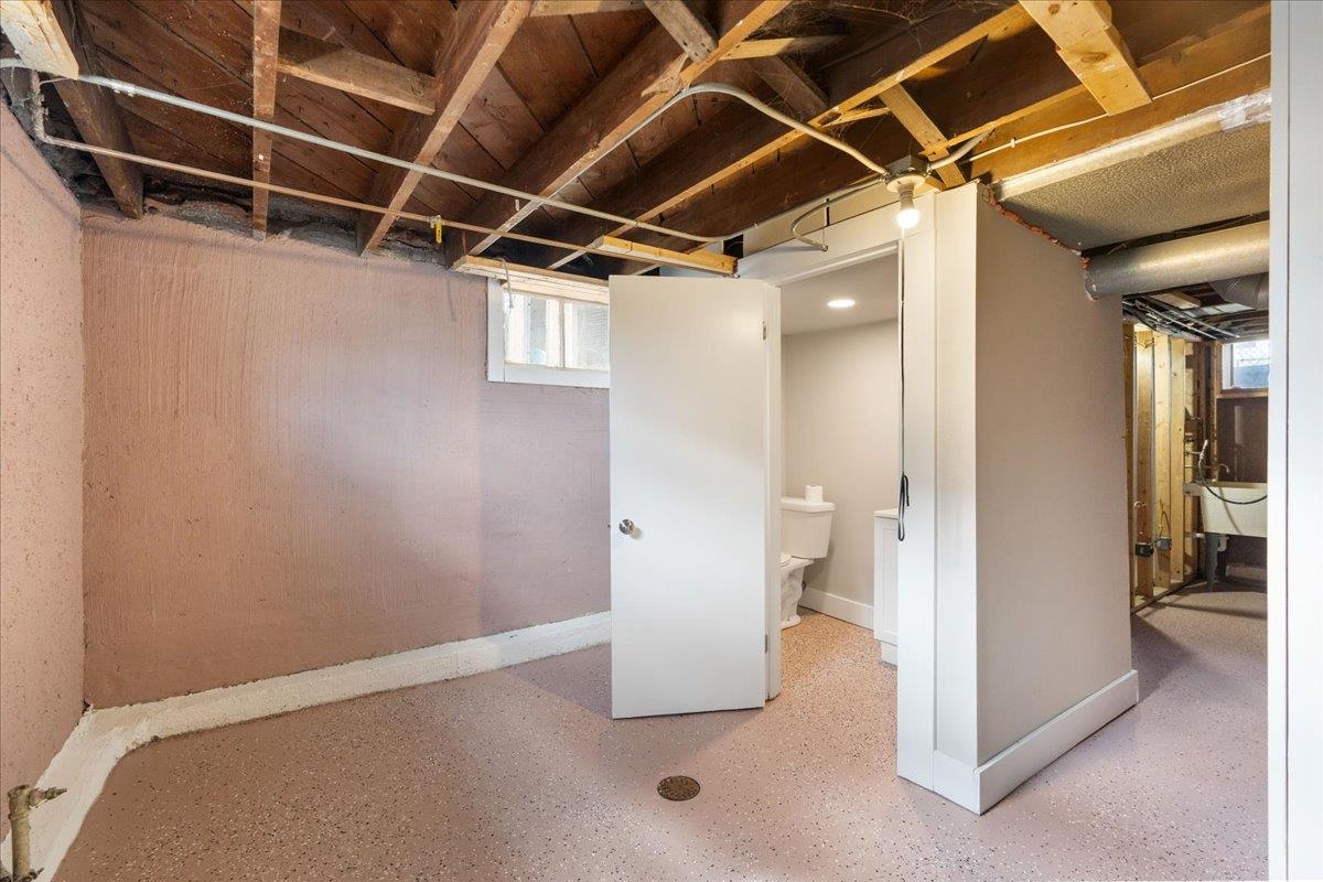 216 S Madison Street