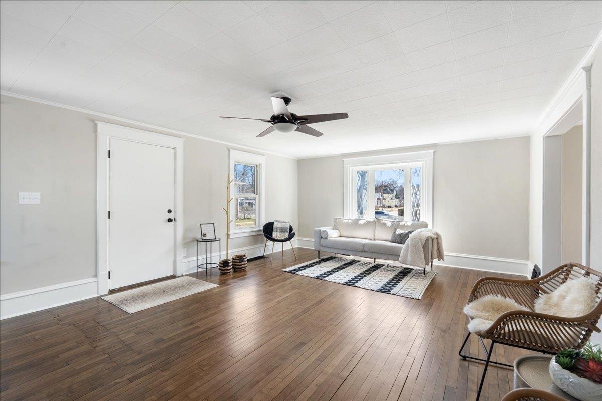 216 S Madison Street