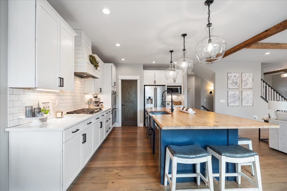 6199 Prairie Wood Drive