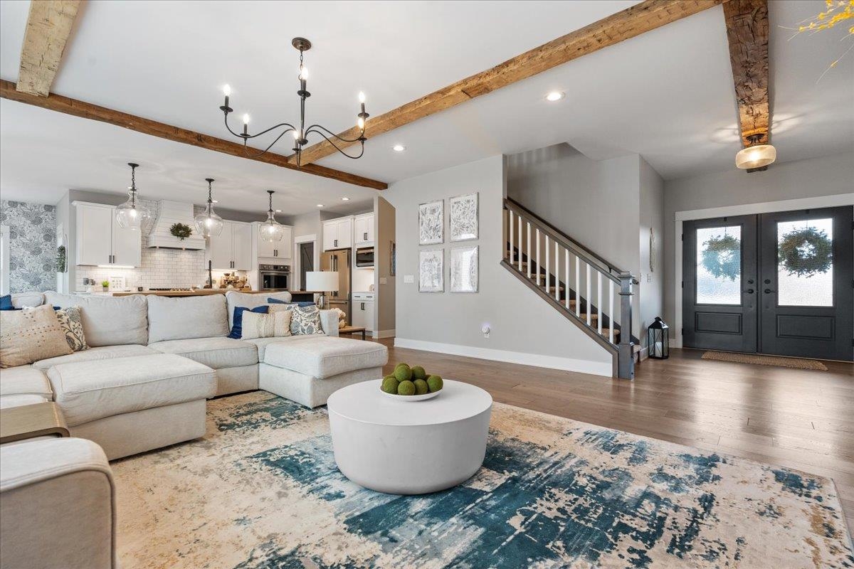 6199 Prairie Wood Drive