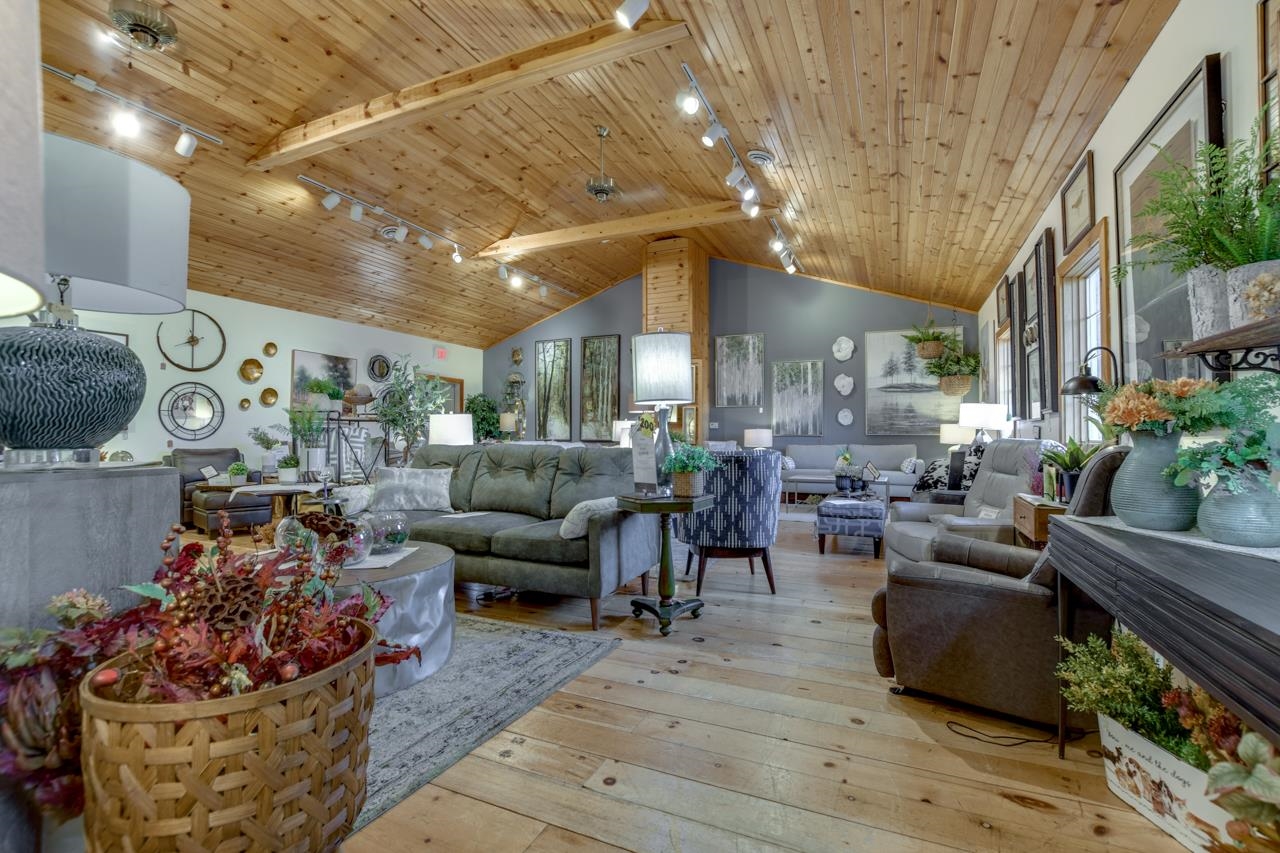 5808 Highway 51