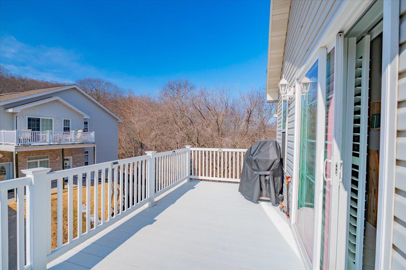 W11562 Island View Court